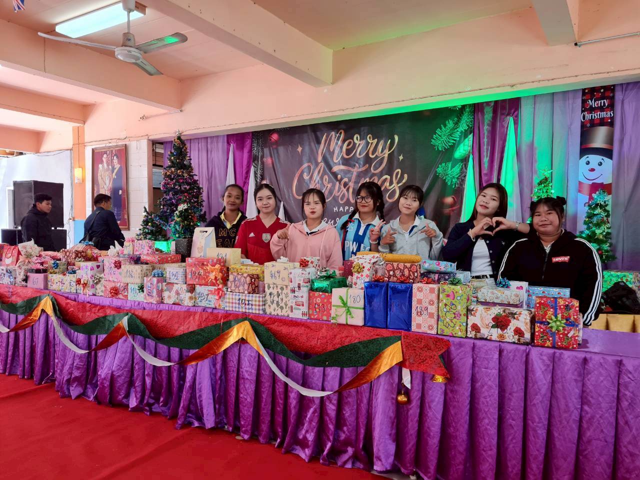 LINE ALBUM คริสต์มาส68 251228 4